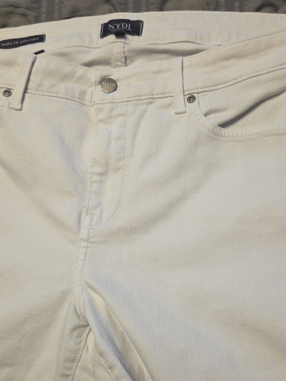 14P NYDJ White Cropped Straight Leg Jeans, Like New! - Picture 4 of 5